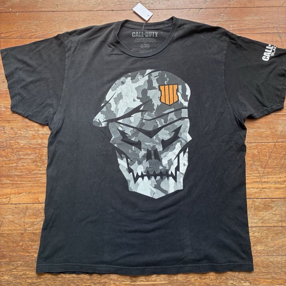 Call of Duty Black Ops 4 T-shirt Size XLarge Camouflage Skull Xbox PlayStation